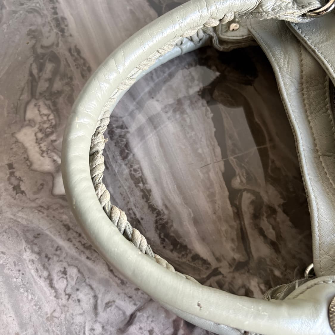 발렌시아가 자이언트 시티 모터백 그레이 상품이미지3