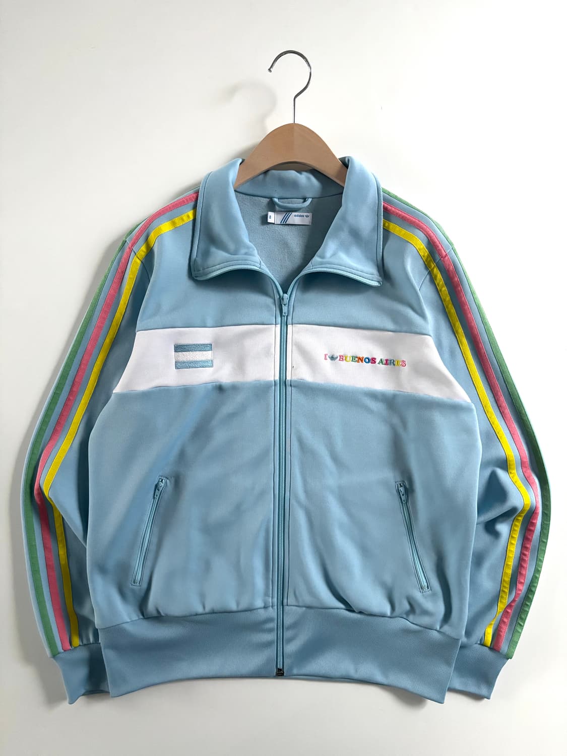 Adidas 아디다스 부에노스아이레스 스카이블루 레인보우 트랙탑 상품이미지1