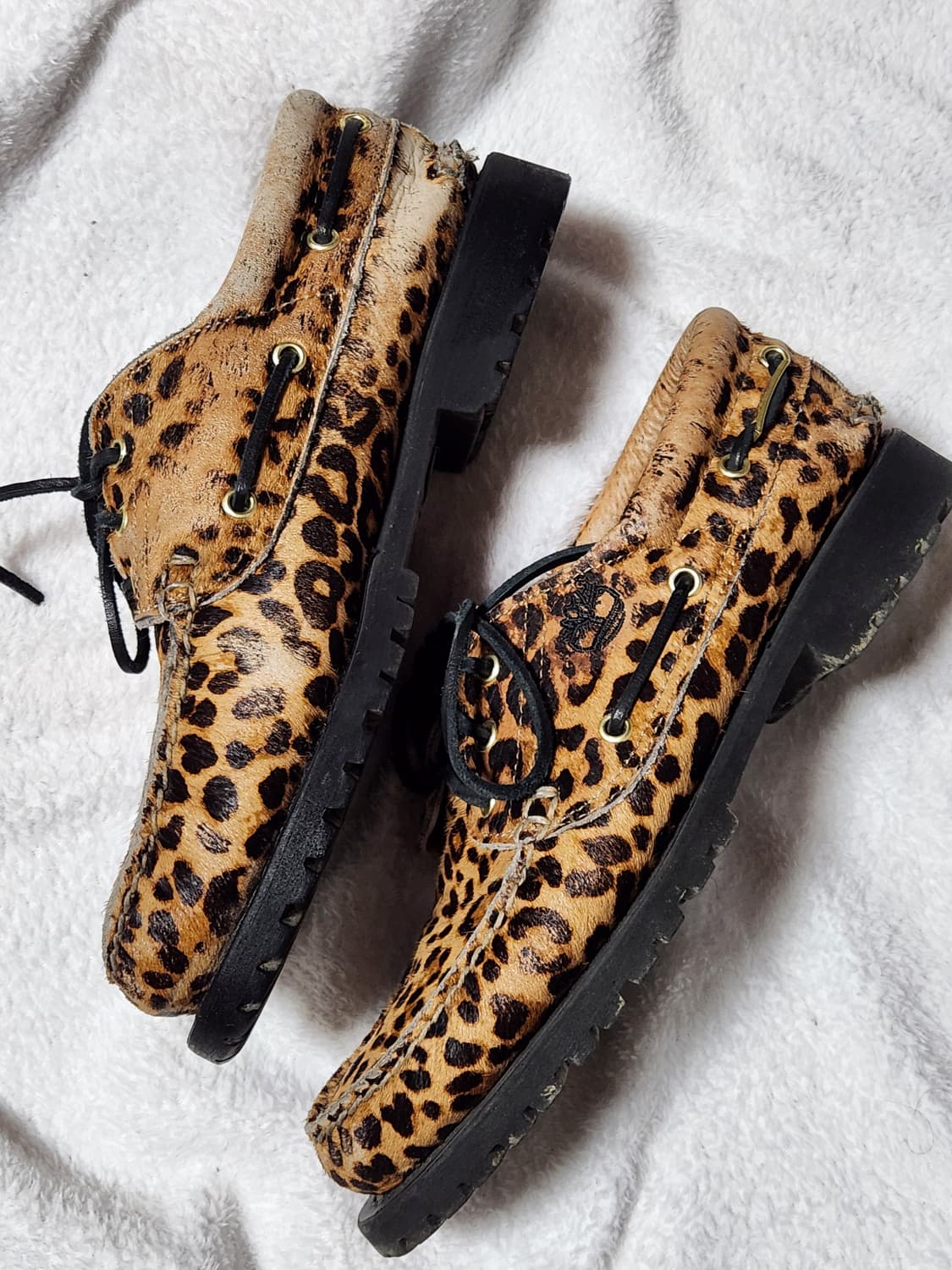 팀버랜드 x 슈프림 레오파드 송치 3아이 보트슈즈 상품이미지3