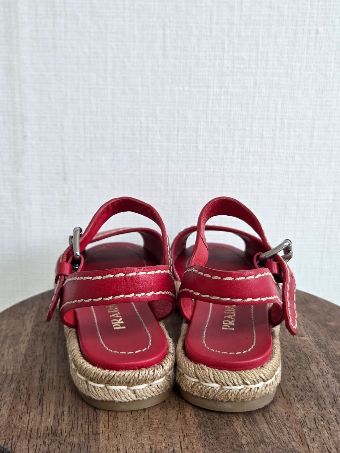 프라다 레드 가죽 에스파드 샌들 (EU 37.5) 상품이미지5