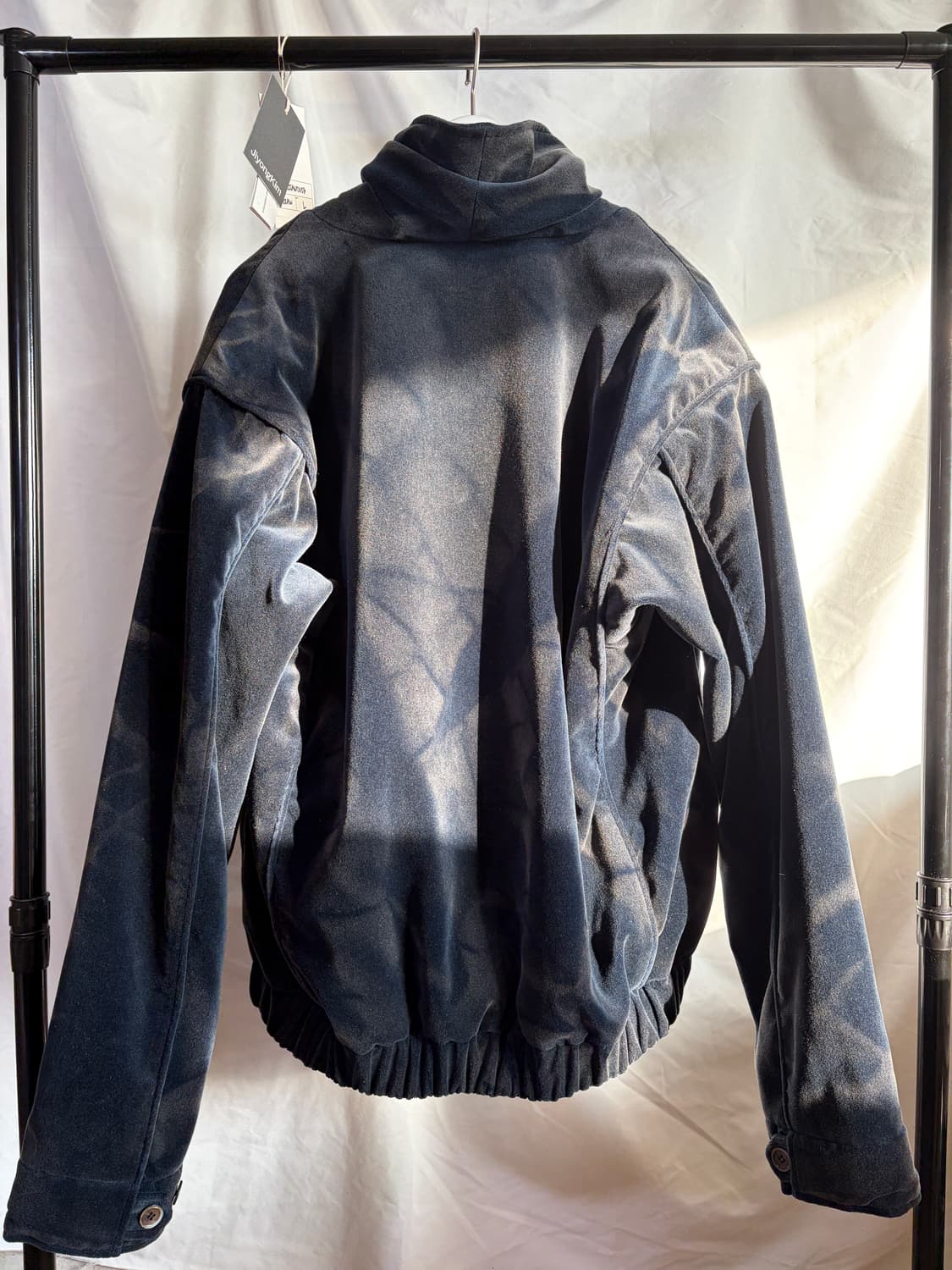 AW22 지용킴 숄카라 벨벳 봄버 자켓 L 상품이미지2