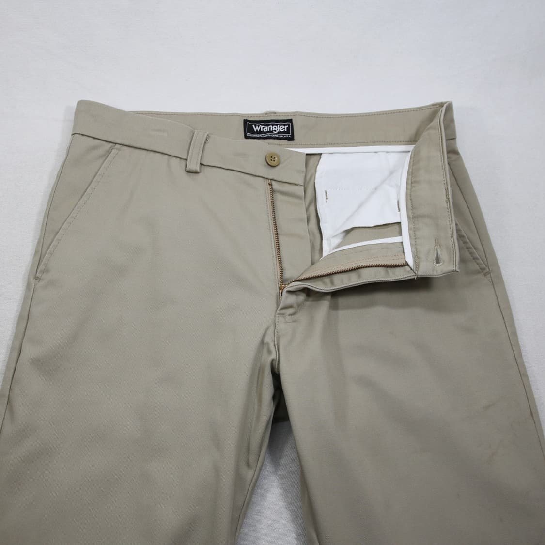(착용컷) Wrangler 치노 팬츠 (남성용 31.5) 상품이미지5