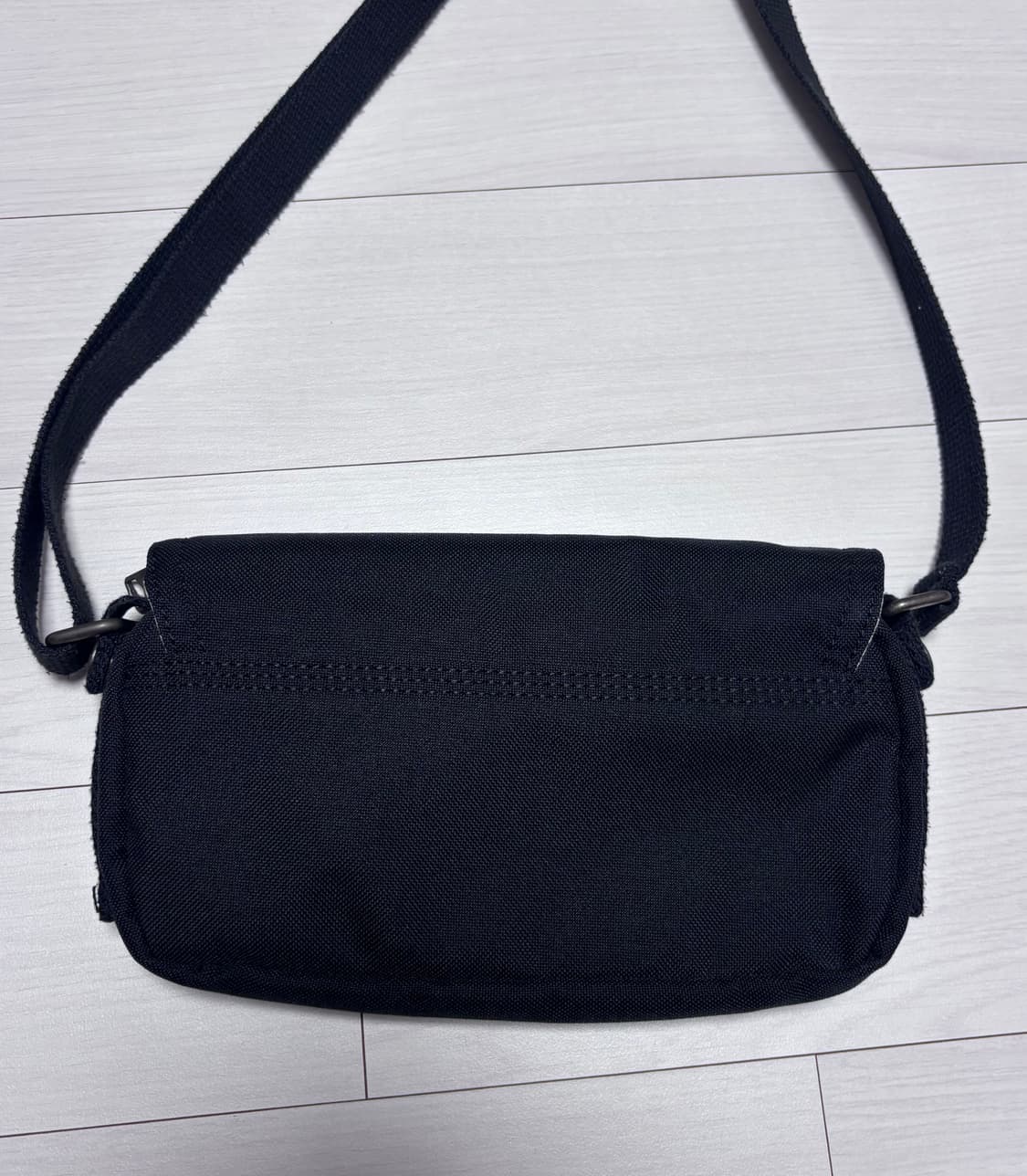 무료배송) 칼하트 에센셜 파우치 블랙 미니 크로스백 상품이미지2