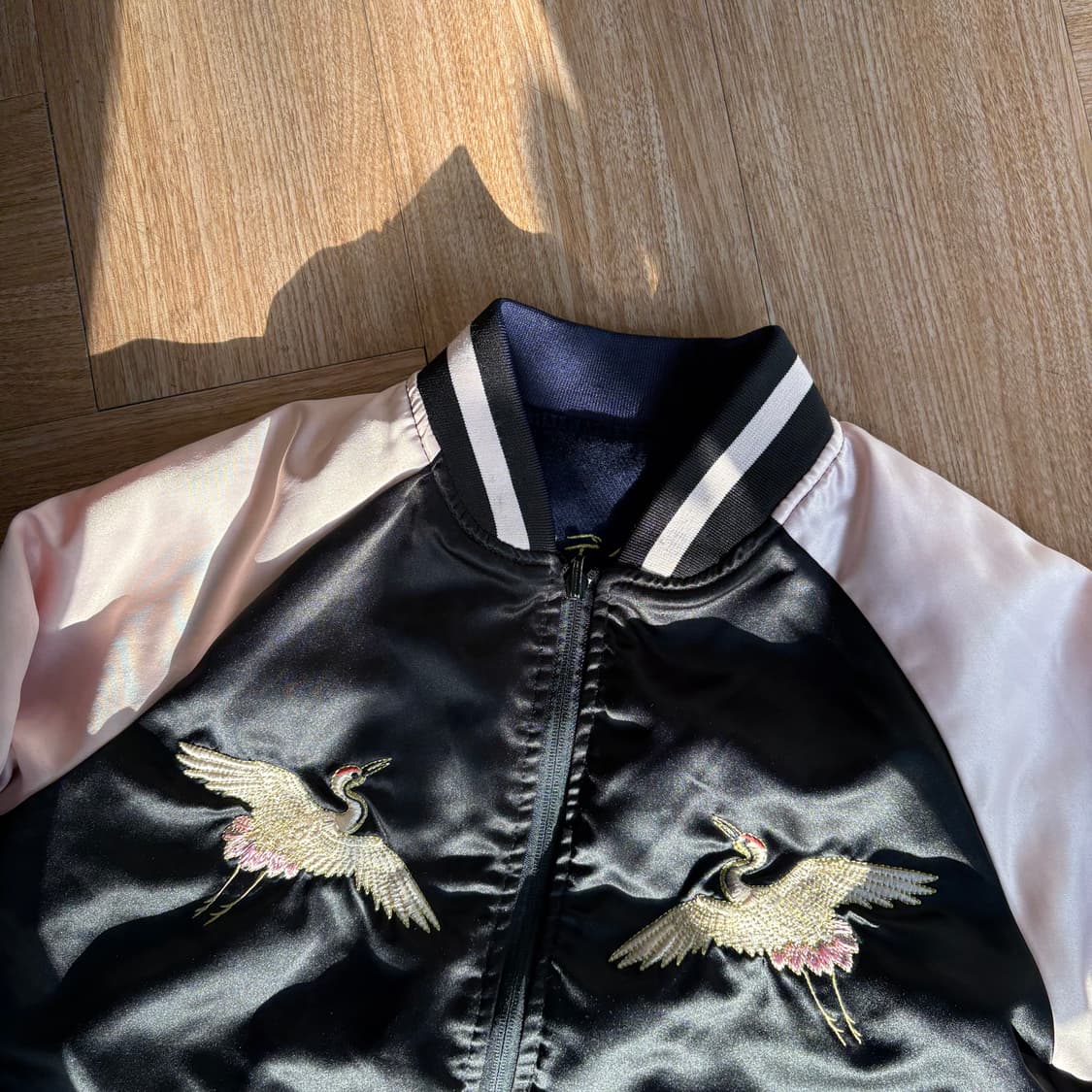 Adidas x Rita Ora 리버시블 벨벳 아시안 수베니어 자켓 상품이미지9