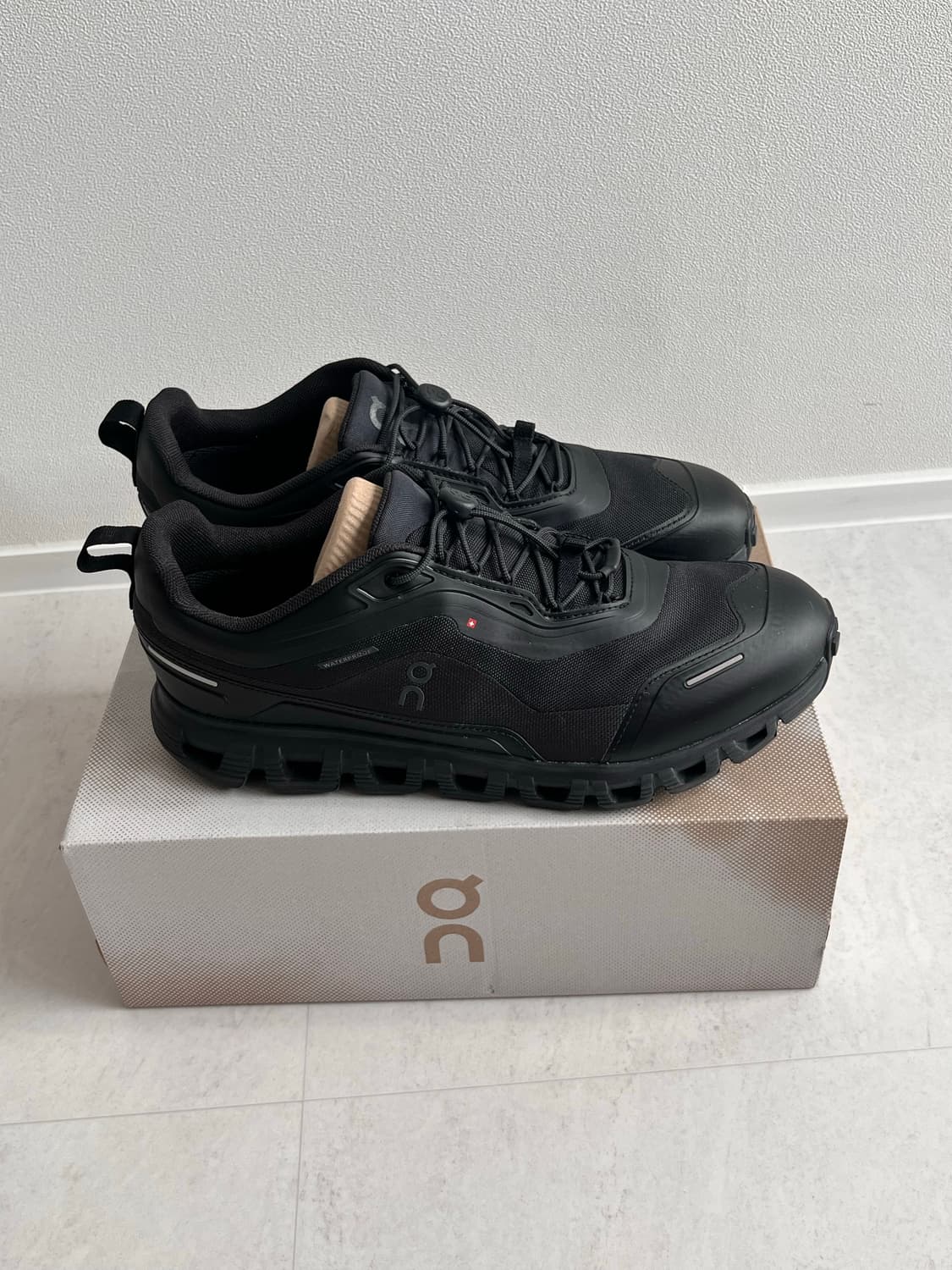 온러닝 클라우드6 지오 블랙 on geo 275 팝니다 상품이미지3