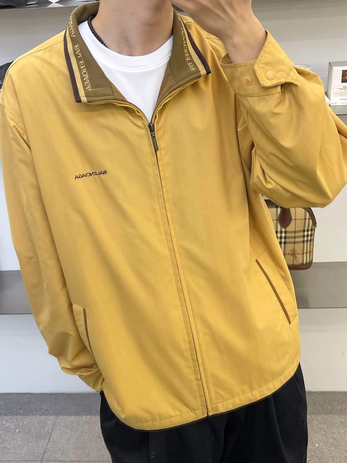 발렌시아가 90s 스펠 로고 집 자켓 상품이미지1