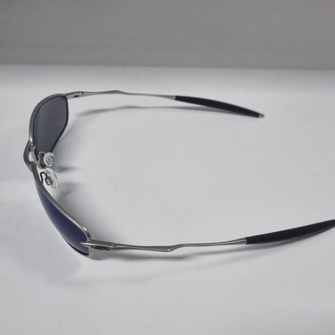 오클리 위스커 1.0 실버 미사용 상품이미지5