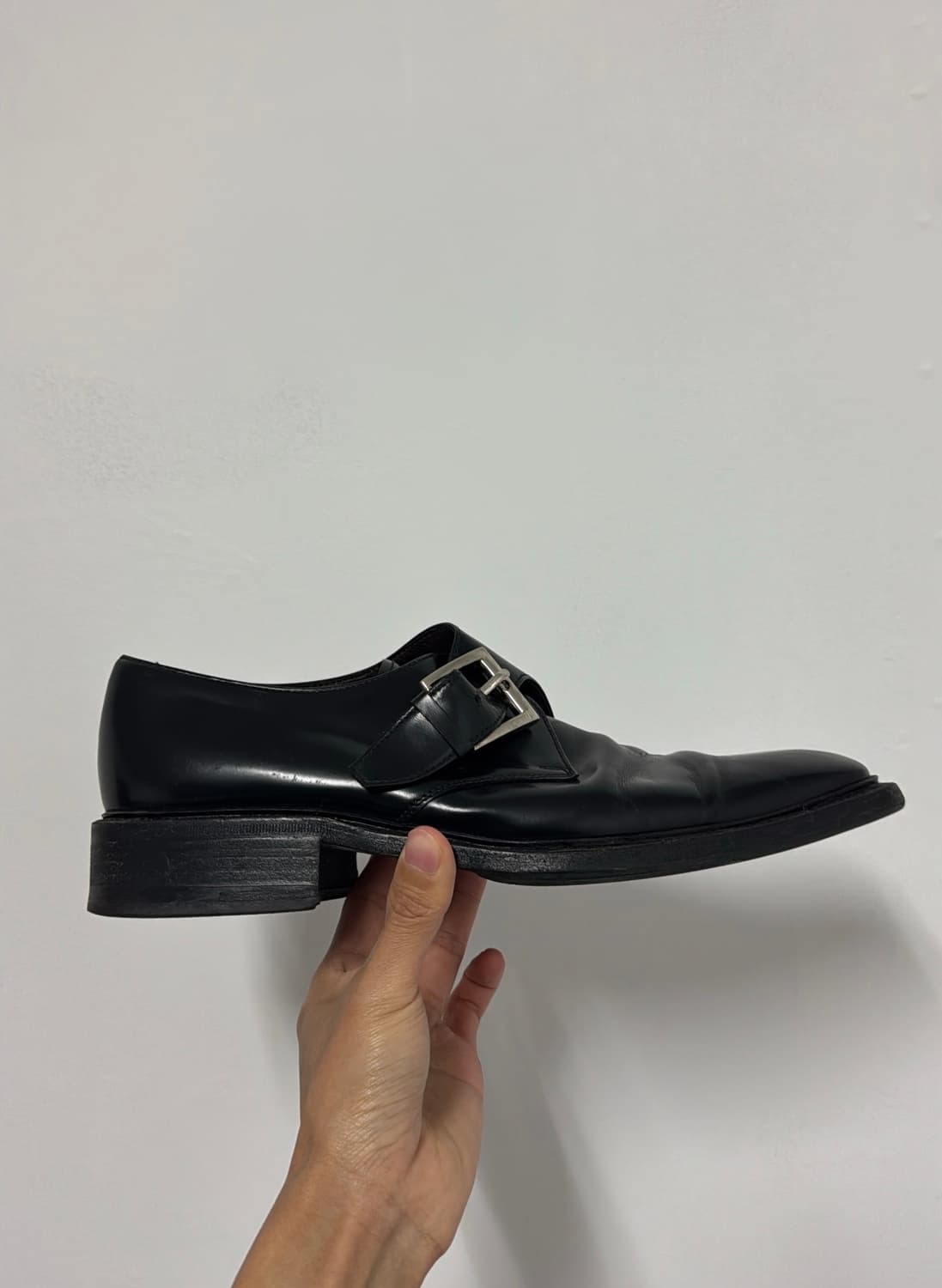 프라다 아카이브 버클 스퀘어토 로퍼 상품이미지1