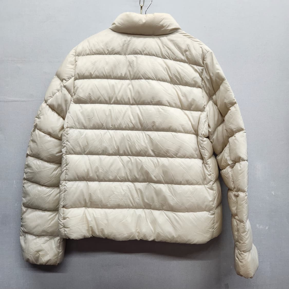 유니클로 울트라 라이트 다운 경량 패딩 M 상품이미지3