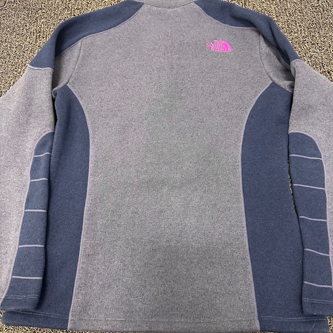 노스페이스 여성 등산복 기모 긴팔티셔츠 95(XL) 상품이미지7