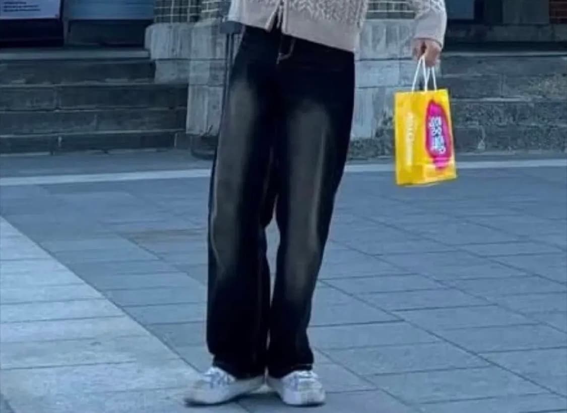 트릴리온 블랙 데님 청바지 상품이미지1