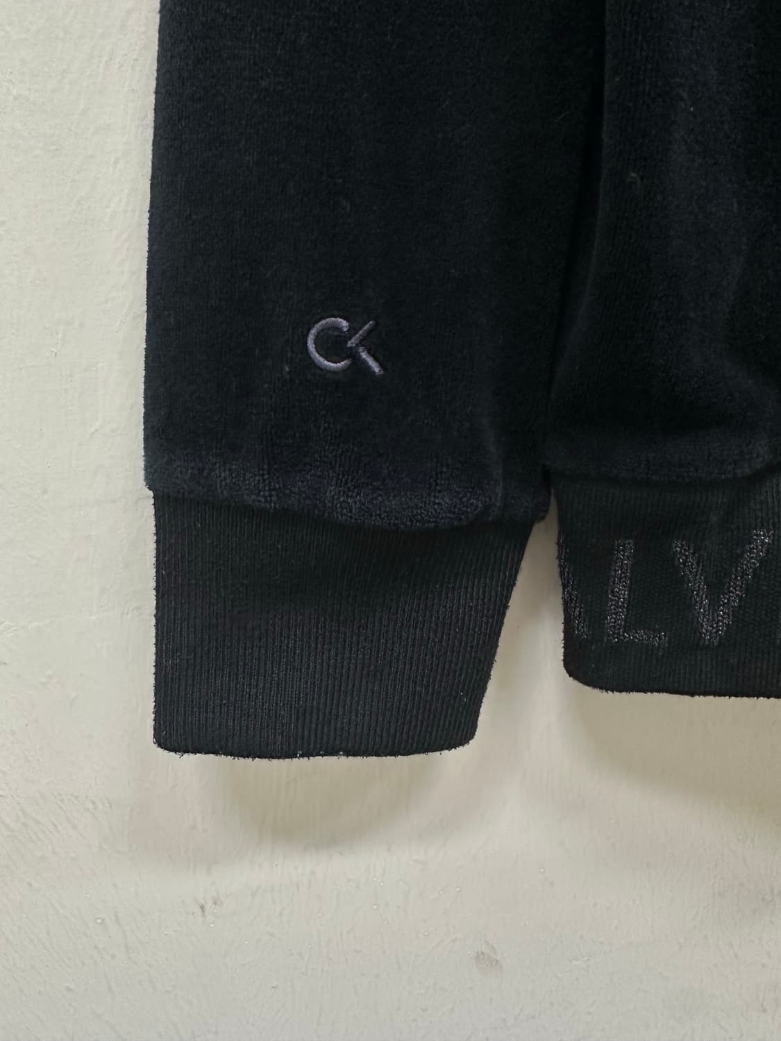 캘빈클라인 벨벳 후드집업 상품이미지3