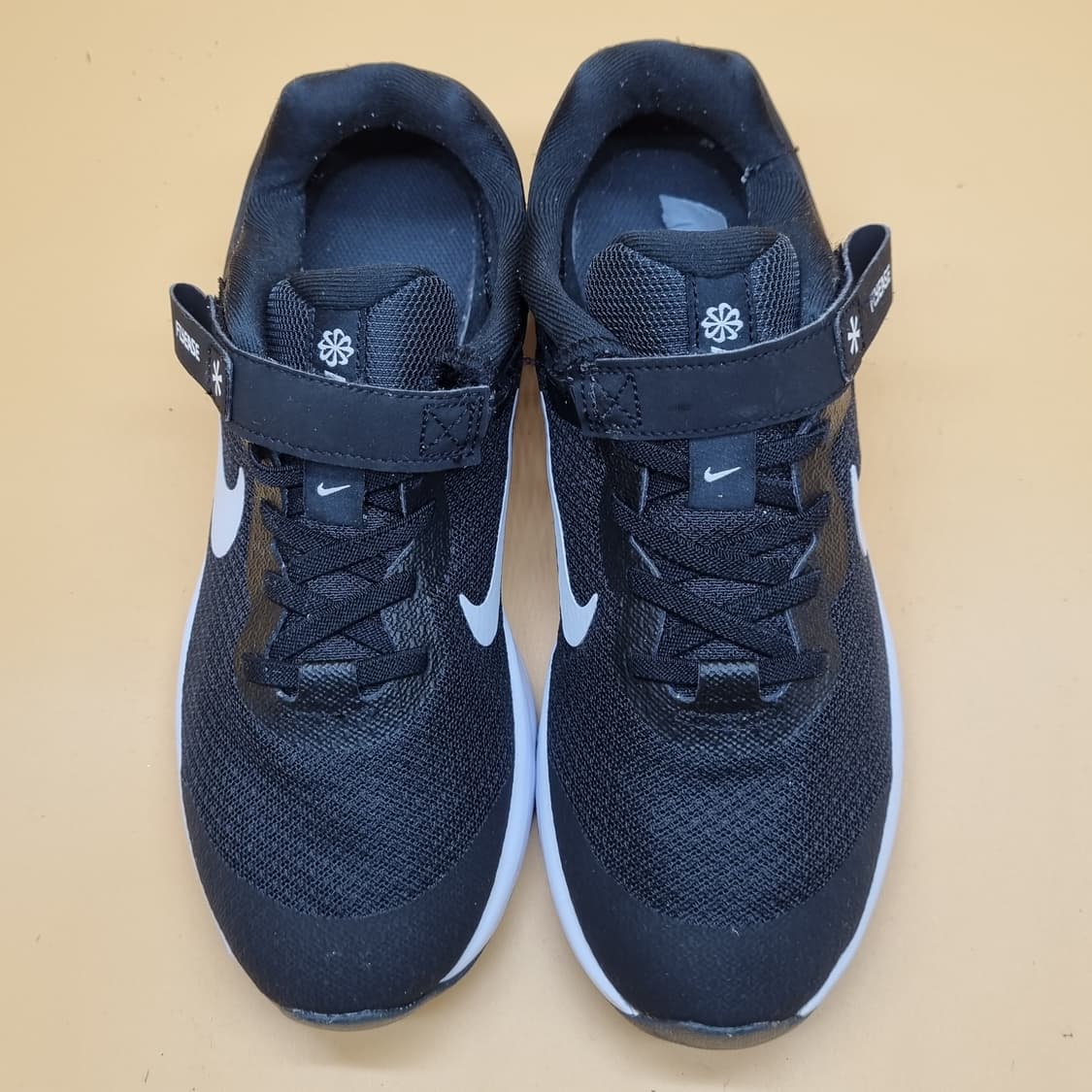 나이키 레볼루션6 아동운동화235 상품이미지2