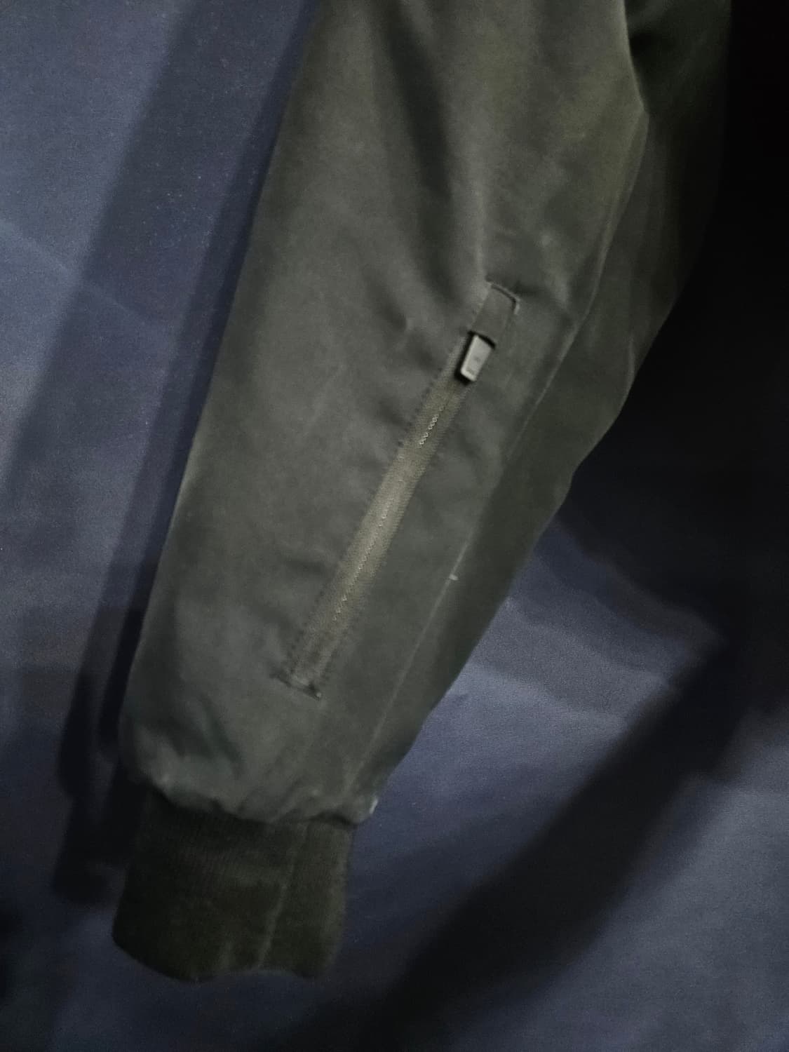 내셔널지오그래픽 블랙컬러 남성 95 다운 숏패딩  상품이미지5