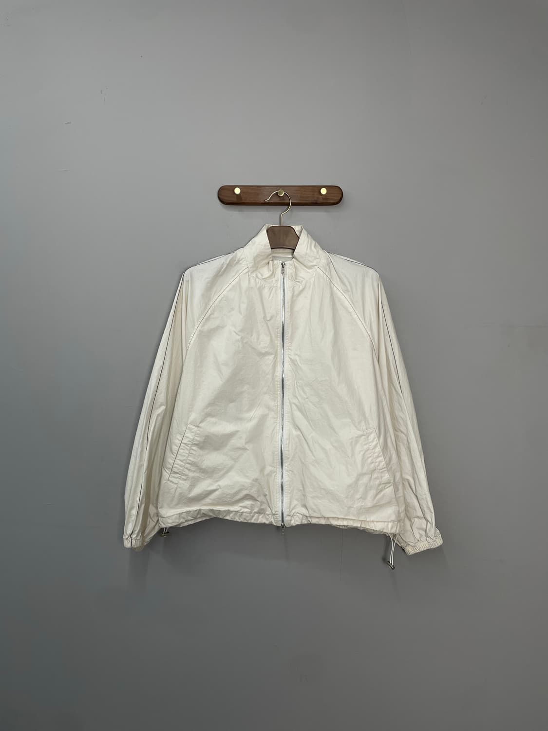 마뗑킴 백로고 아이보리 바람막이 자켓 H1750 상품이미지3