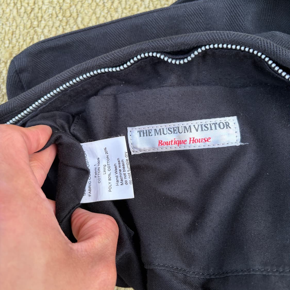 더뮤지엄비지터 SCULPTURAL ART BAG 상품이미지4