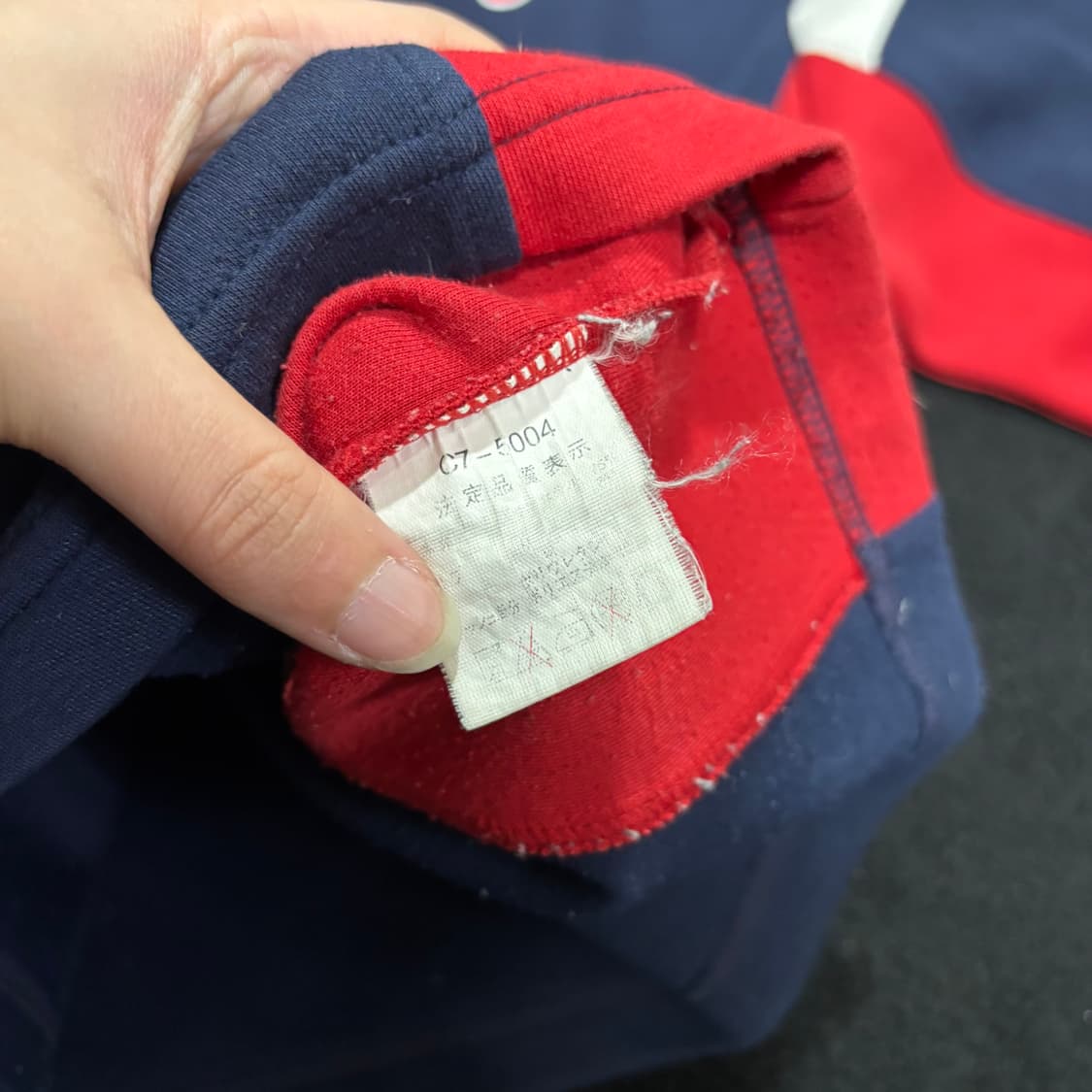 XL 챔피온 네이비 빅로고 배색 맨투맨 상품이미지7