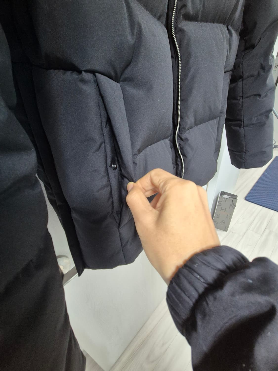 앤드지 덕다운 패딩 블랙 100 (완전빵빵) 상품이미지3