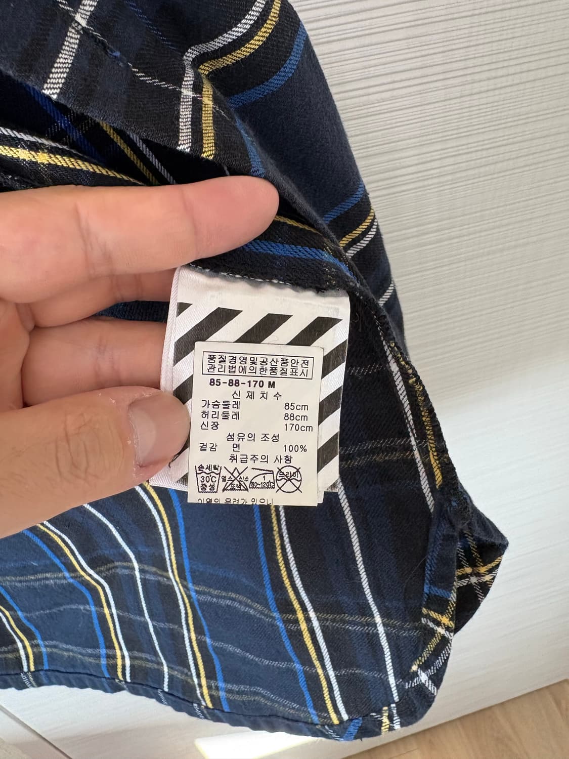 오프화이트 17S/S 스프레이 플란넬 체크 셔츠 네이비 M 상품이미지4