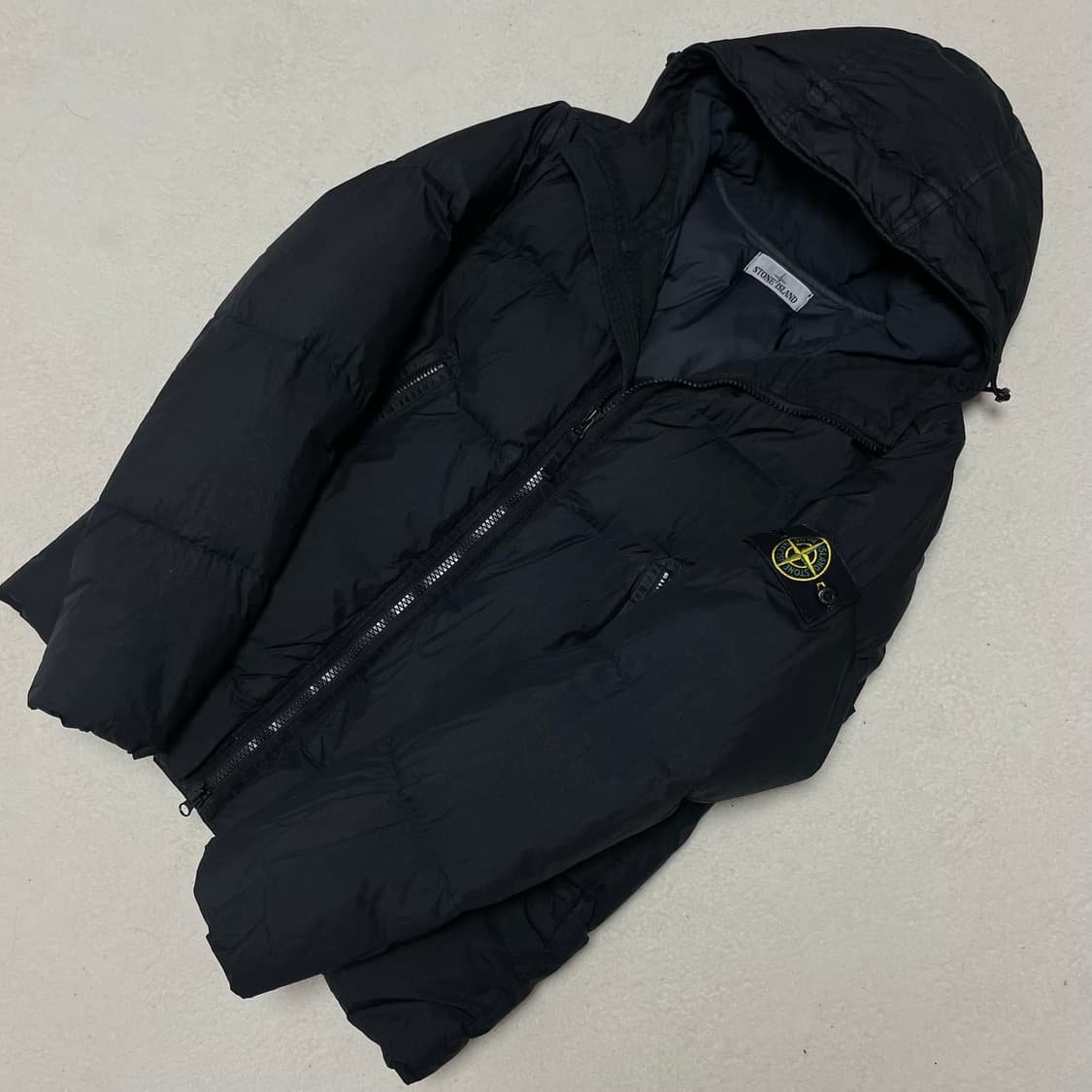 스톤아일랜드 크링클랩스 패딩 L 블랙 정품 상품이미지1