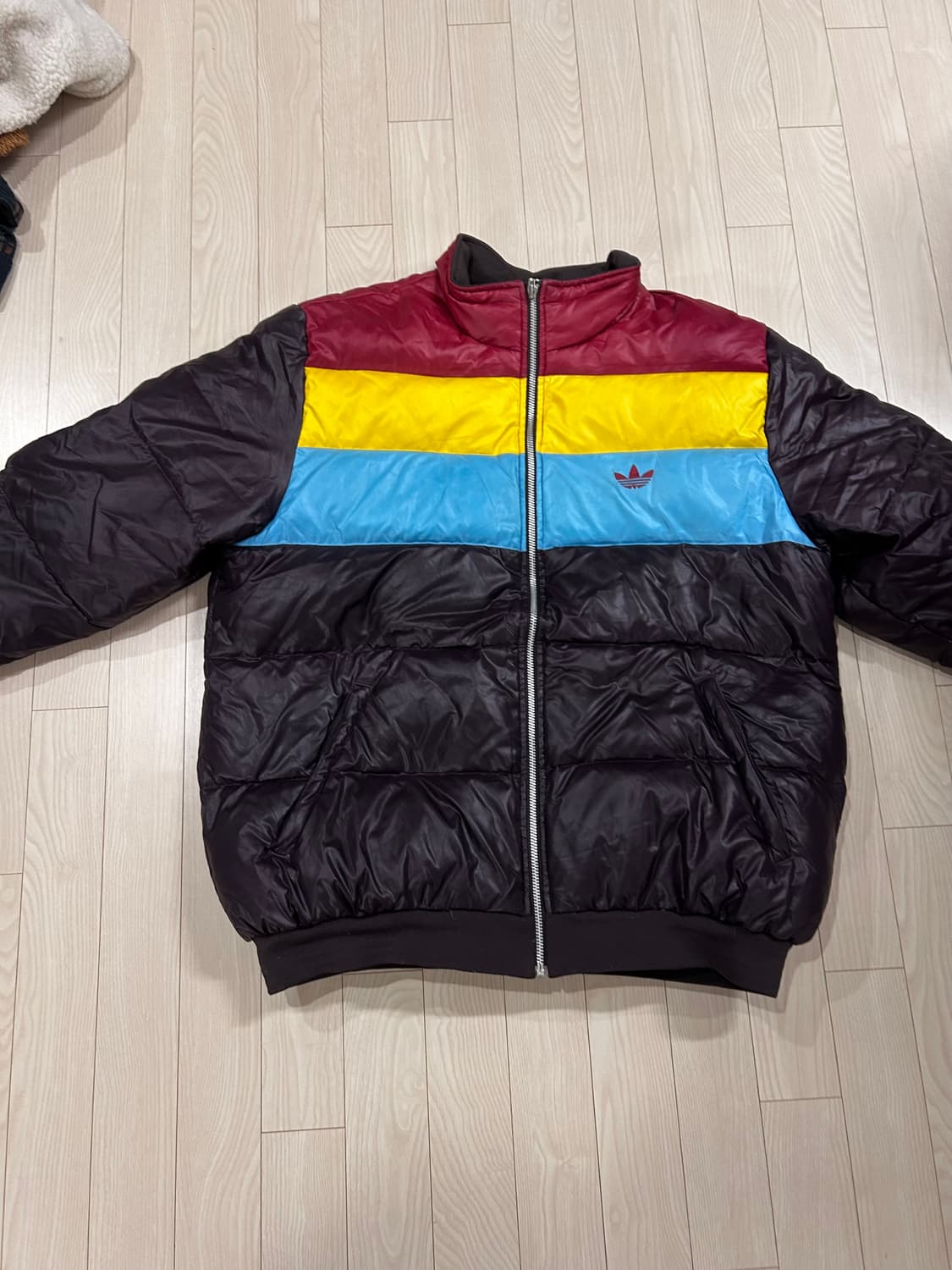아디다스 레인보우 패딩 상품이미지1