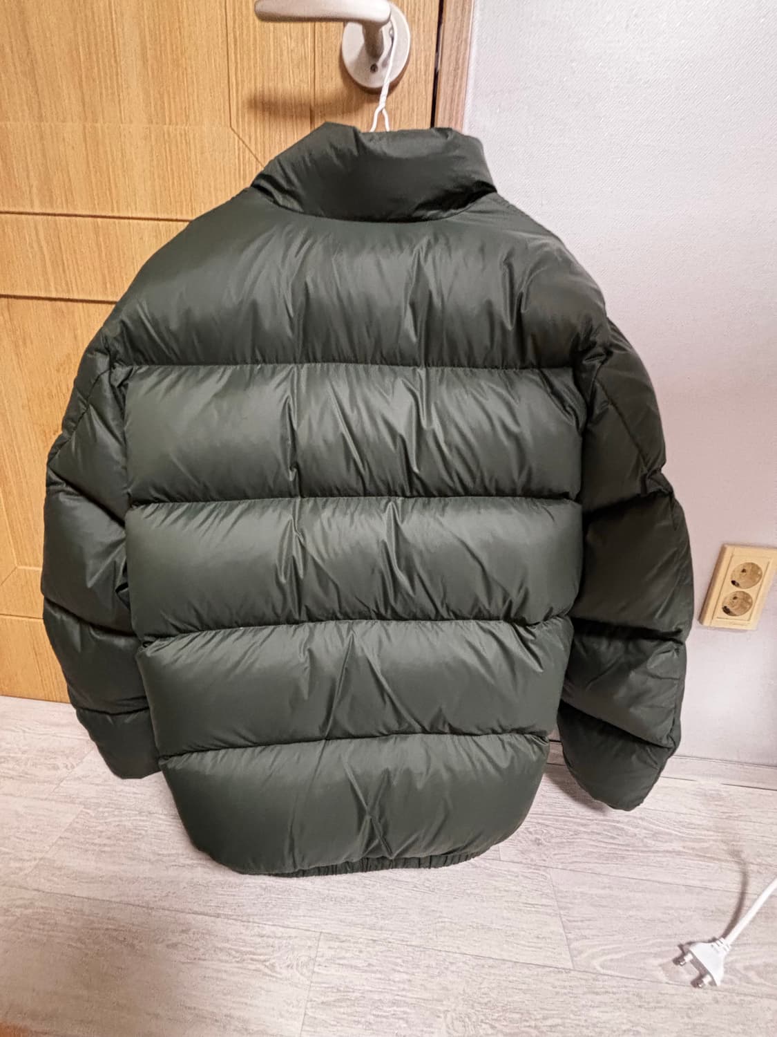 디스이즈네버댓 올리브 L 패딩 상품이미지6