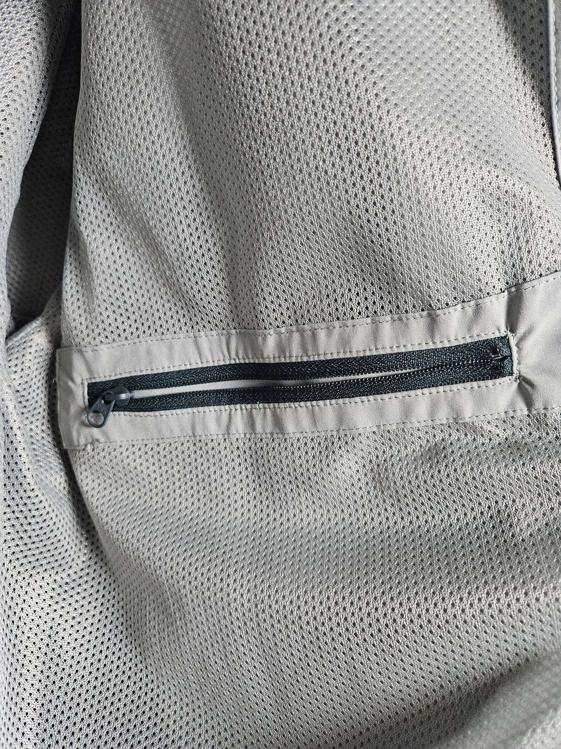 [L] 팔라스 레이저 쉘 재킷 클라우디 (24SS) 상품이미지5