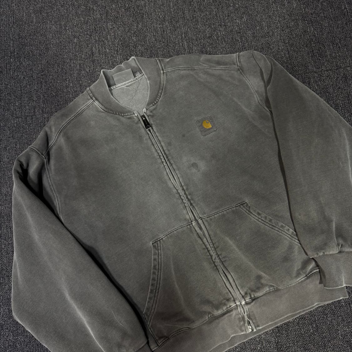 칼하트 WIP 비스타 스웻 봄버 상품이미지2