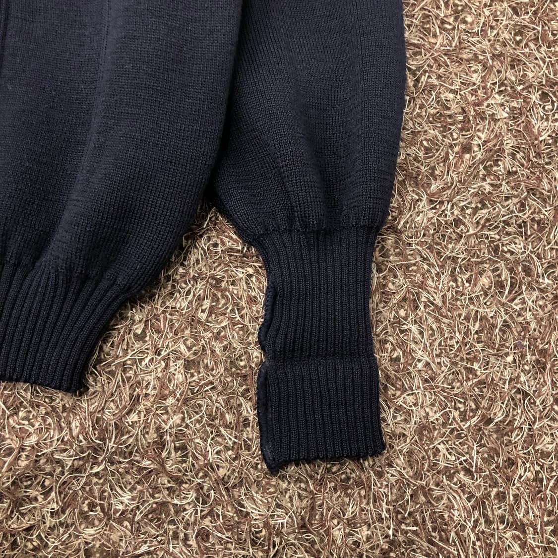 버버리 코만도 울 엘보우 패치 니트 상품이미지4