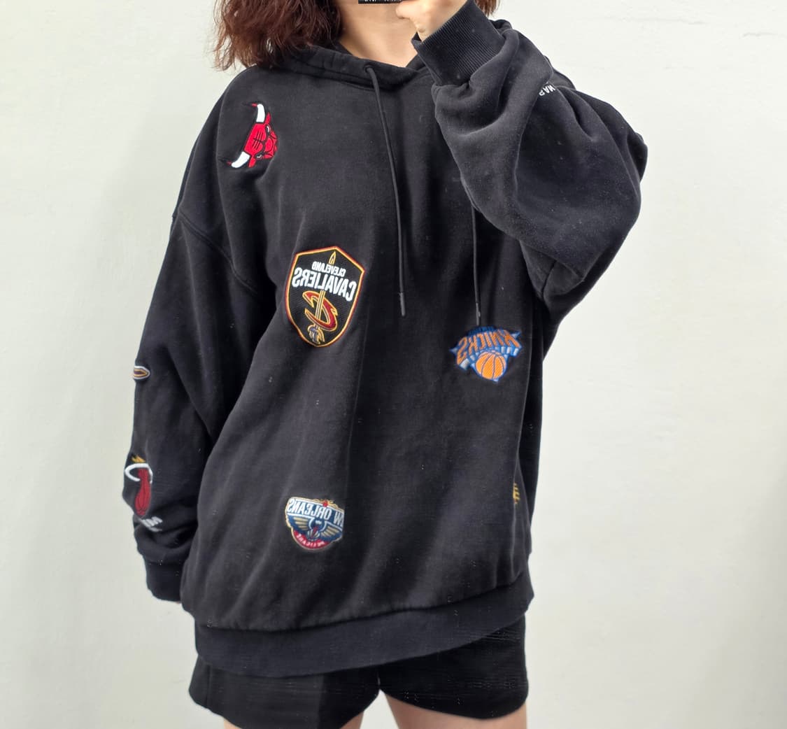 [프립]L/NBA 패치 후드티 블랙 상품이미지1