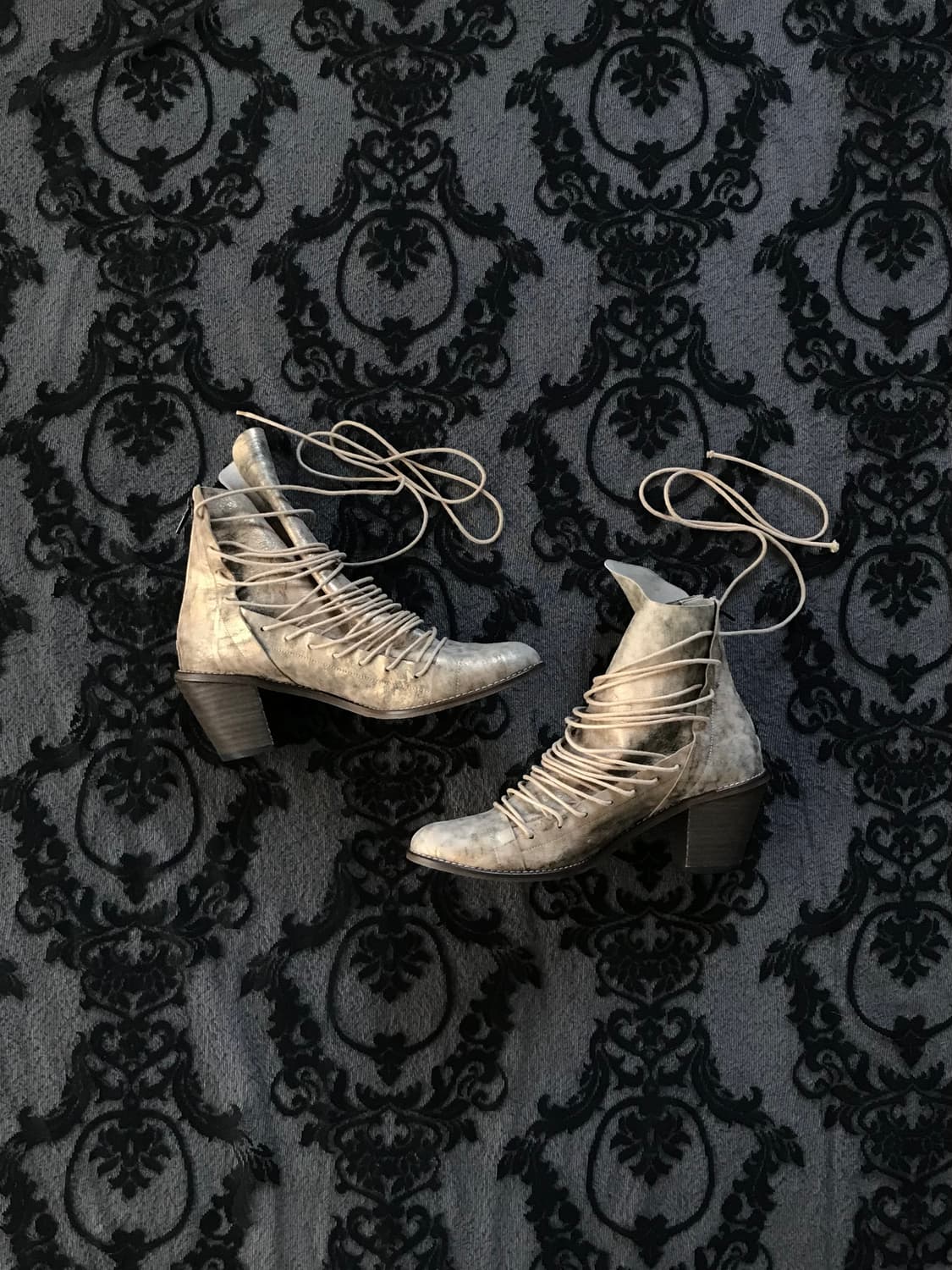 엔틱 락시크 멀티 스트링 레이스업 앵클부츠 상품이미지1