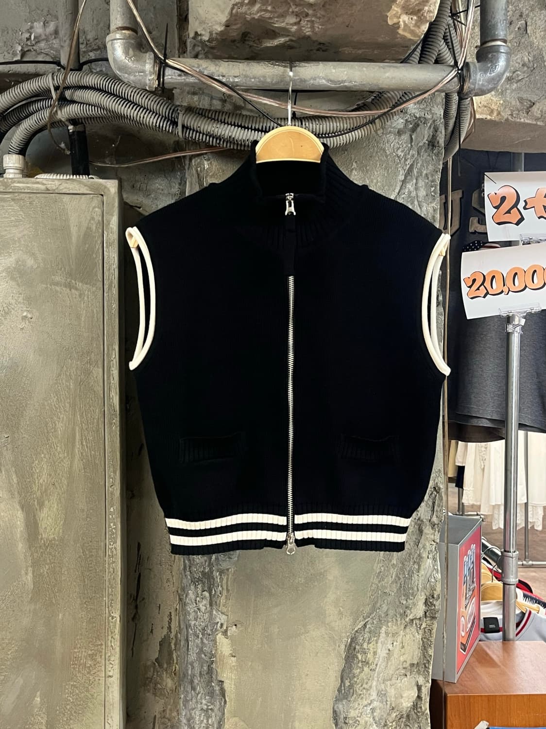 마뗑킴 스펠 포인트 스트라이프 니트 베스트 블랙 S #csz4029 상품이미지2