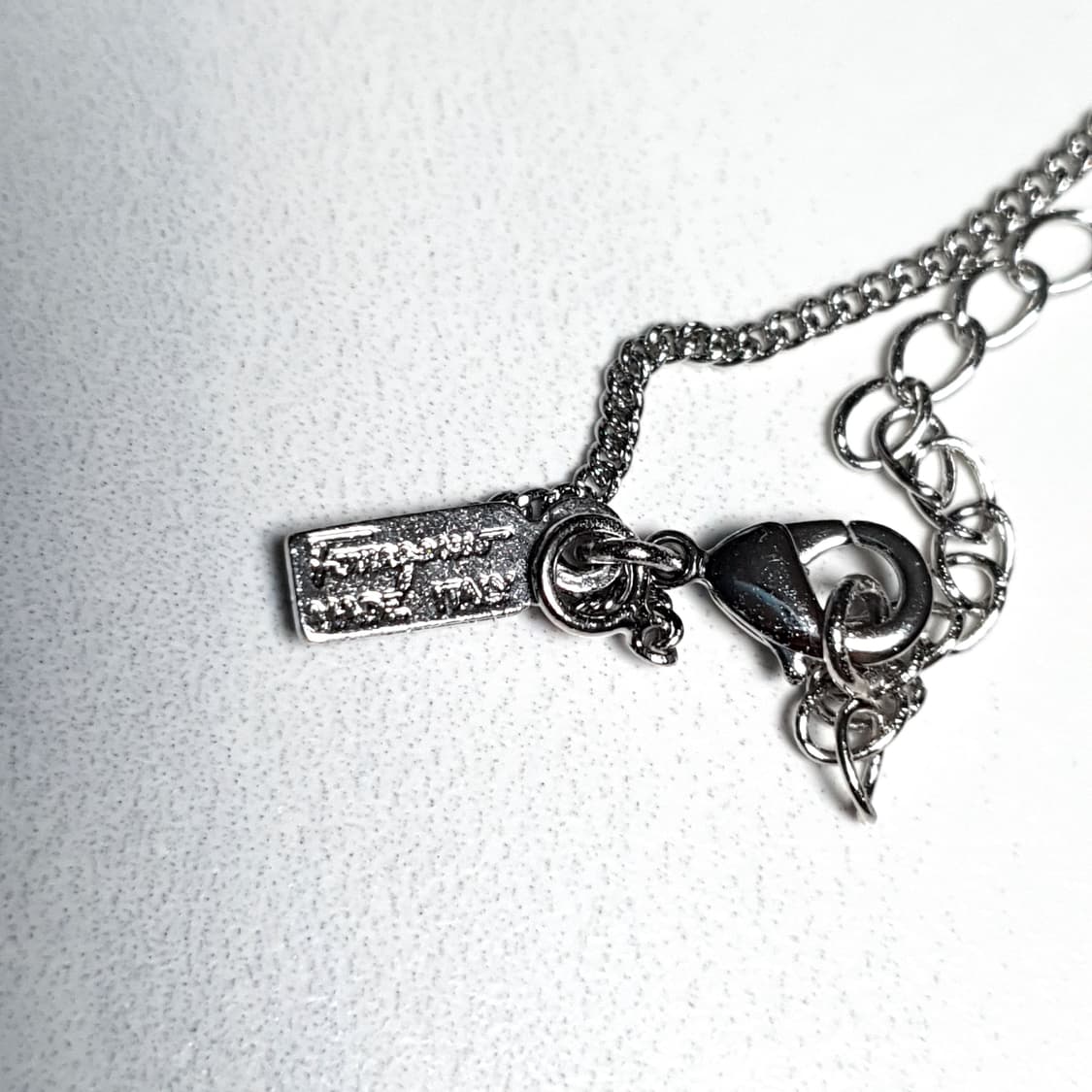 페라가모 간치니 하트키 목걸이 상품이미지3