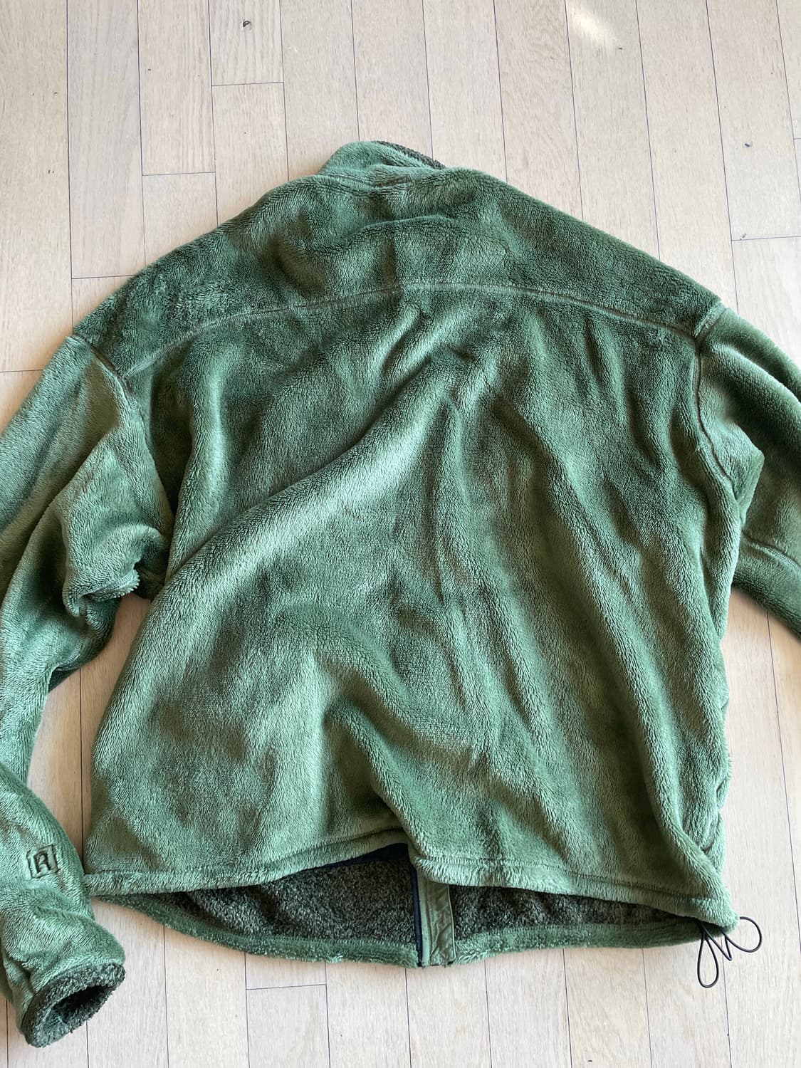 파타고니아 r4 플리스 올리브 xxl 상품이미지2