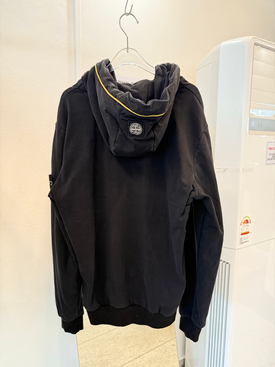 Stone Island Hooded Zip-up Jacket  상품이미지2