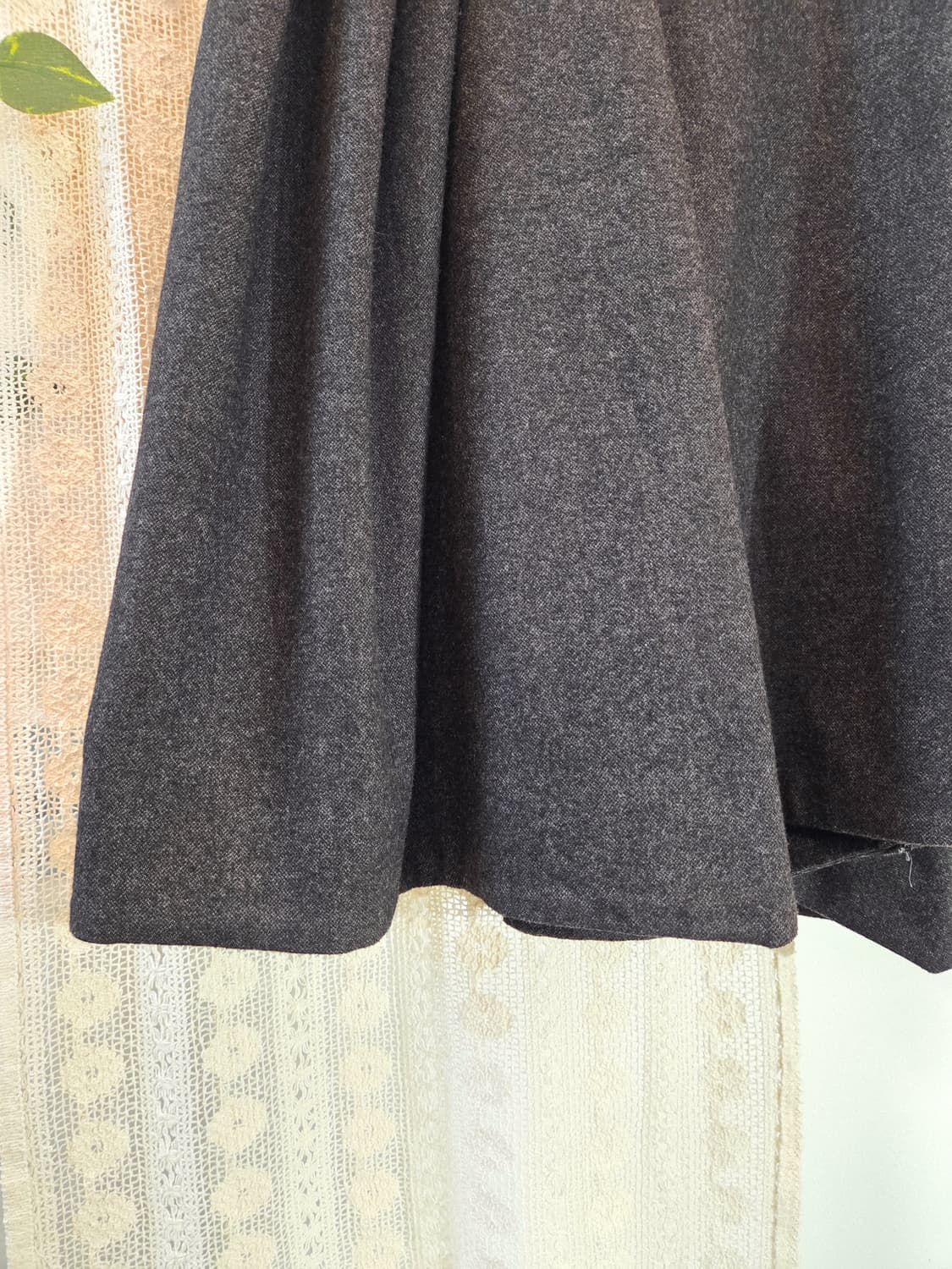 차콜 미디 스커트 상품이미지3