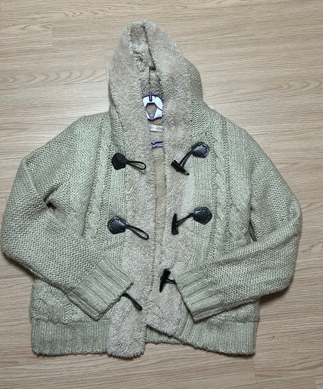 떡볶이 니트 집업 상품이미지1