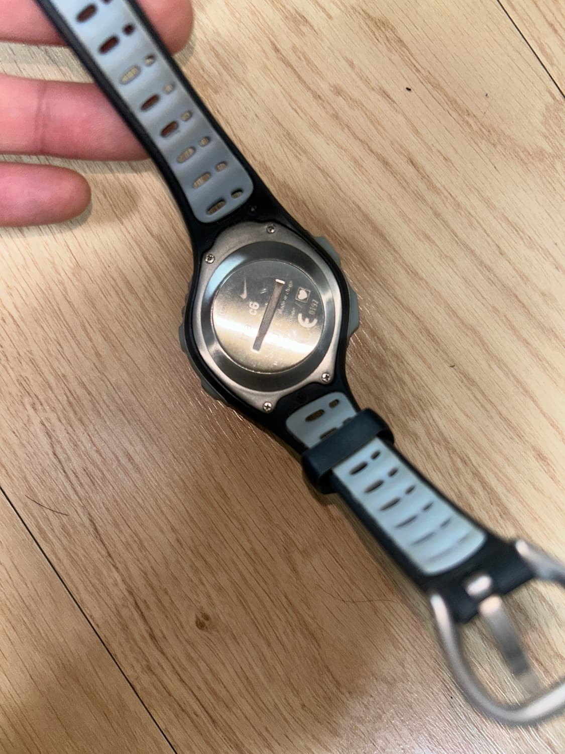 나이키 트라이엑스 뉴진스하니 착용 상품이미지3