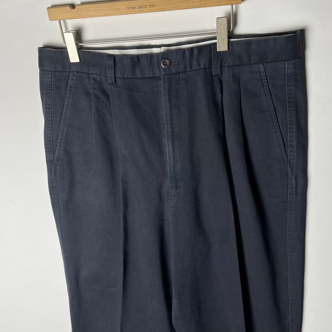 [Burberry] 버버리 재팬 투턱 치노팬츠 상품이미지2