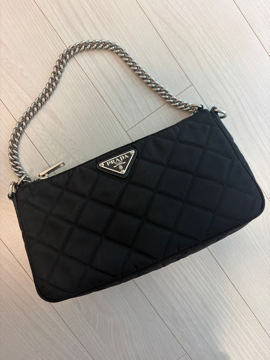 프라다 퀼팅 체인백 크로스가능 상품이미지1