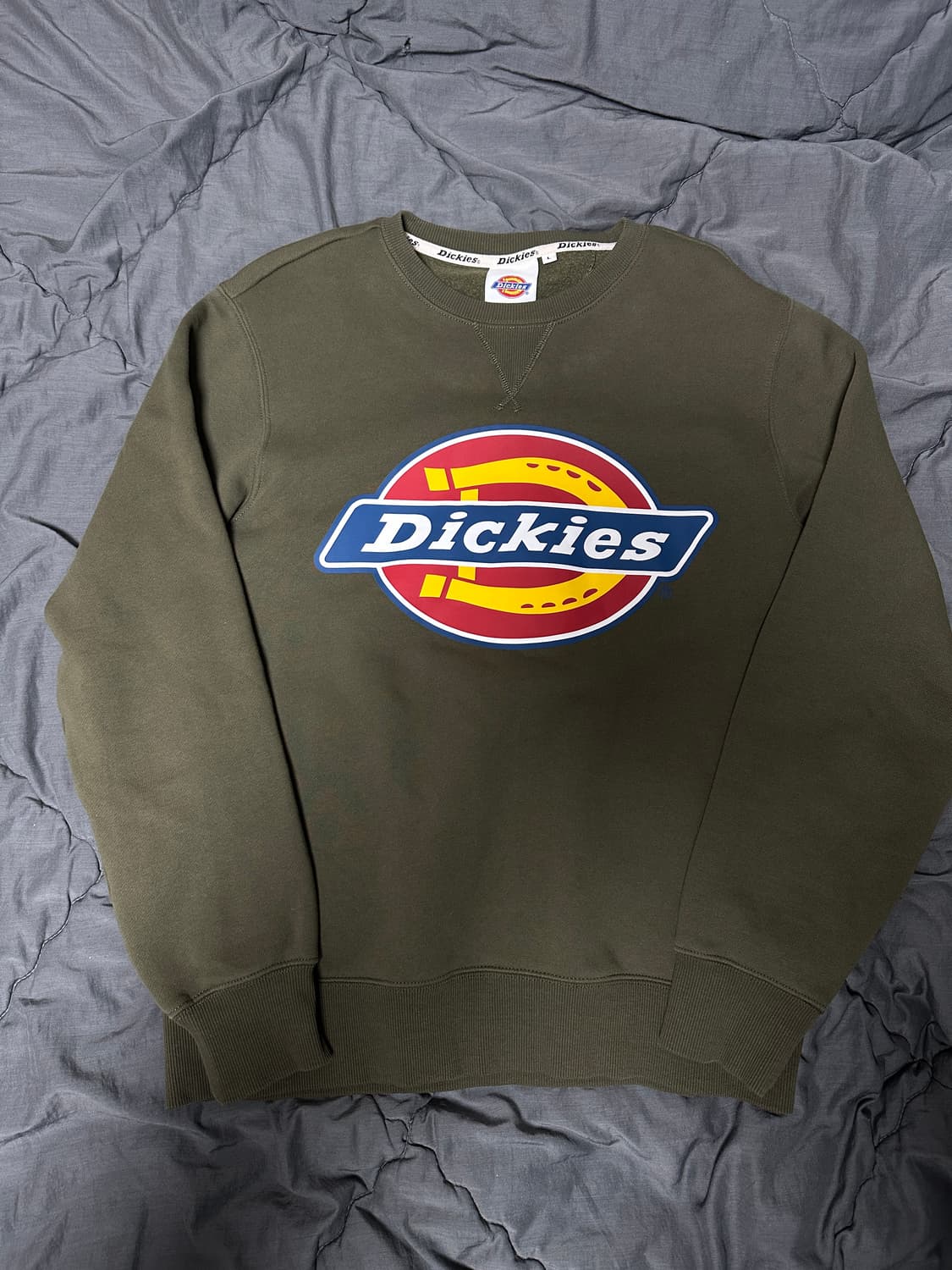 디키즈 카키 맨투맨 상품이미지1