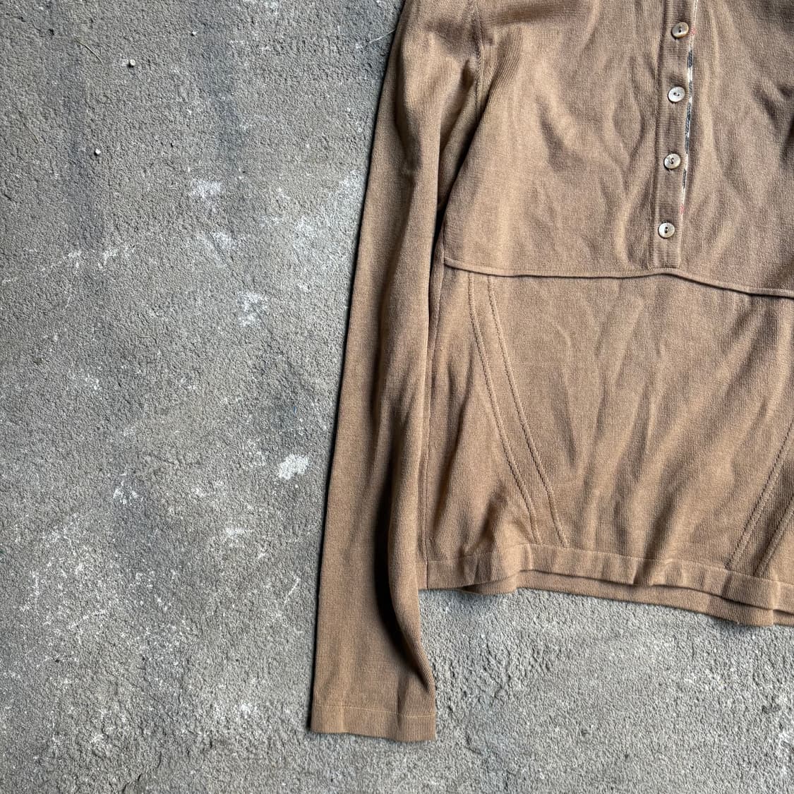 버버리 런던 브라운 노바 체크 울 카라 니트 상품이미지3