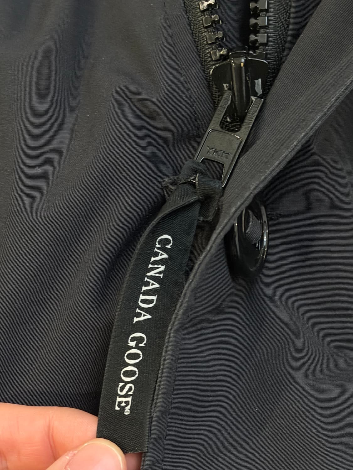 캐나다구스 샤토 제스퍼 다운 패딩 블랙 상품이미지3