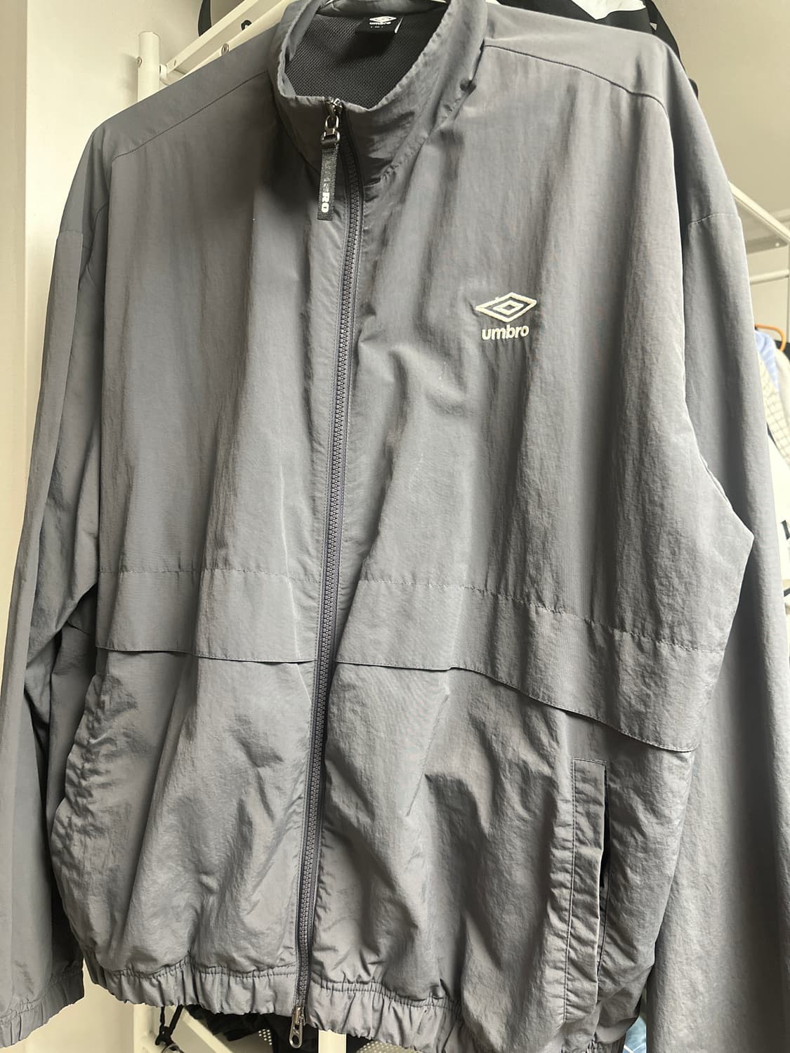 엄브로 바람막이 상품이미지1