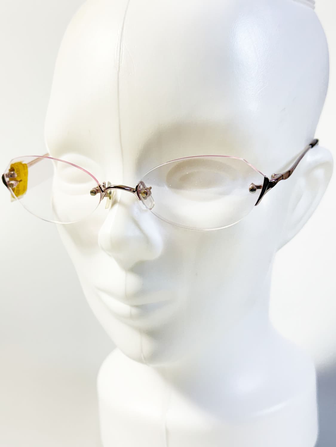 JUNKO SHIMADA 티타늄 무테 오벌 빈티지 틴트 안경 상품이미지8