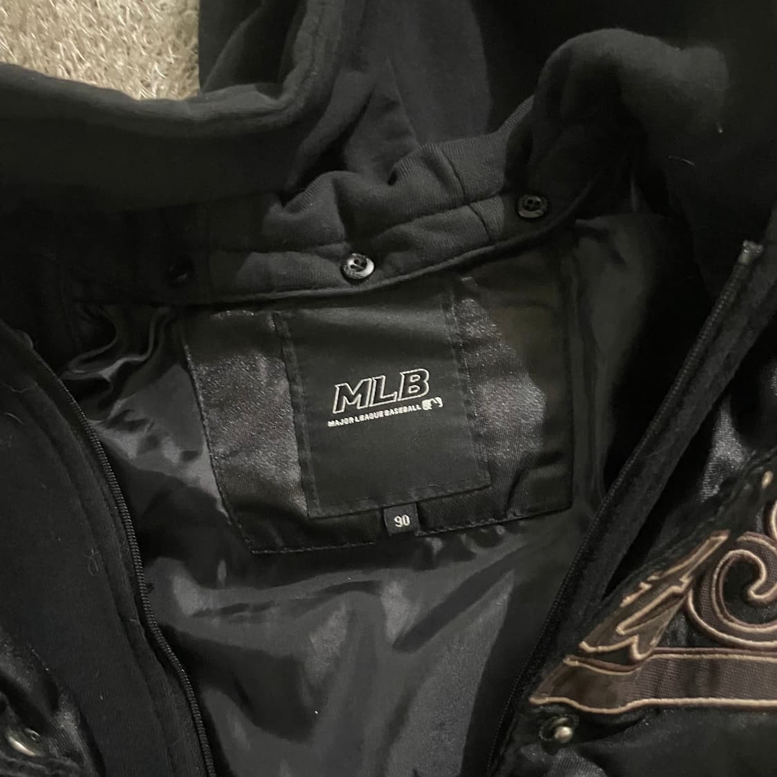 MLB 후드 레이어드 바시티 패딩 자켓 블랙 상품이미지7