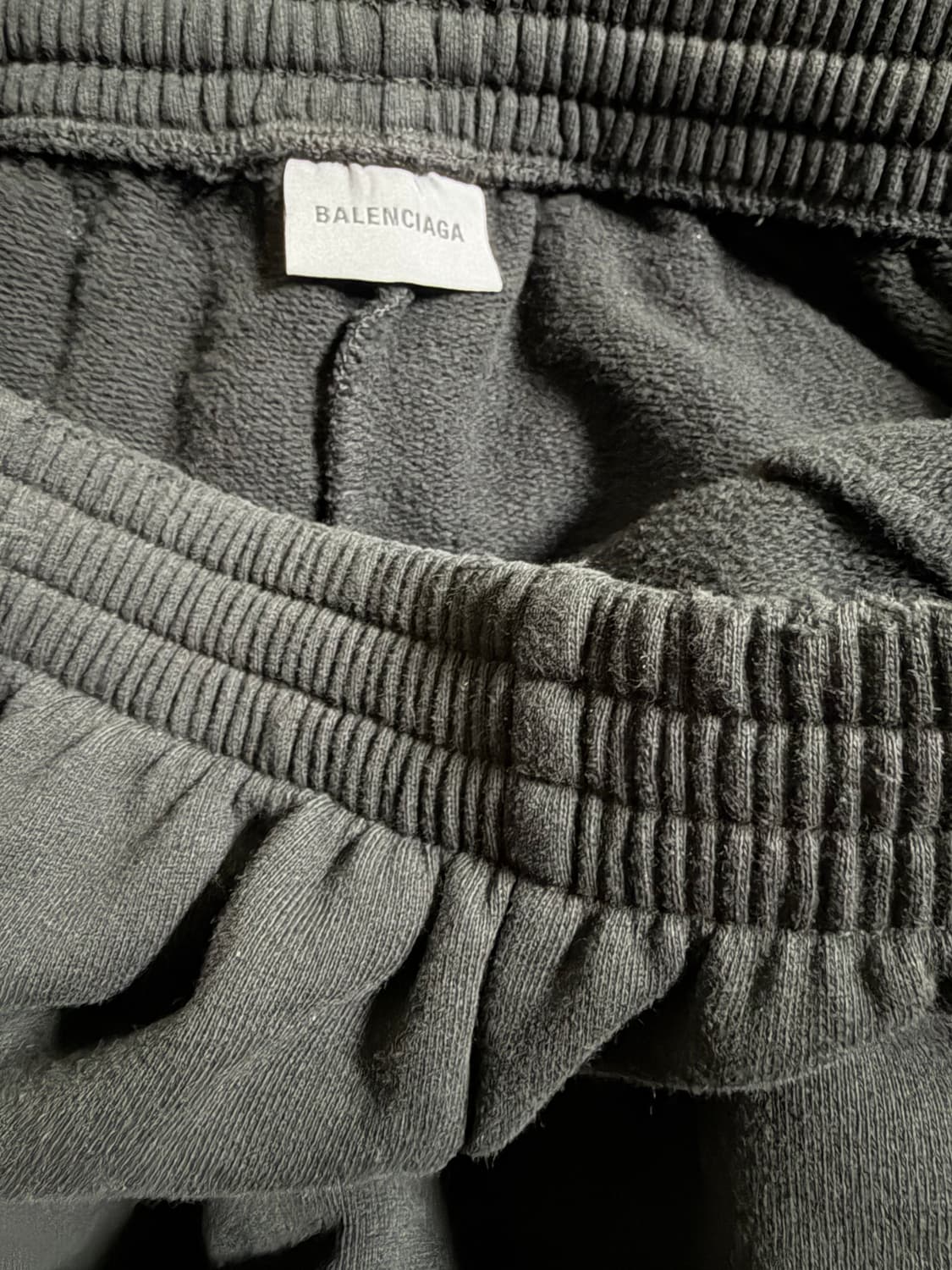 발렌시아가(Balenciaga) 스프레이 폰트 스웨트 쇼츠 s 블랙 상품이미지4