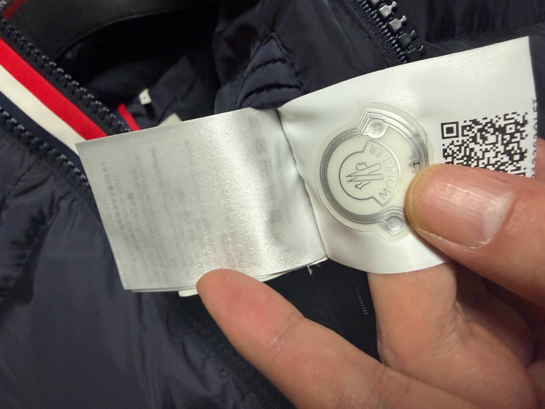 몽클레어 몬체니시오 패딩 상품이미지9