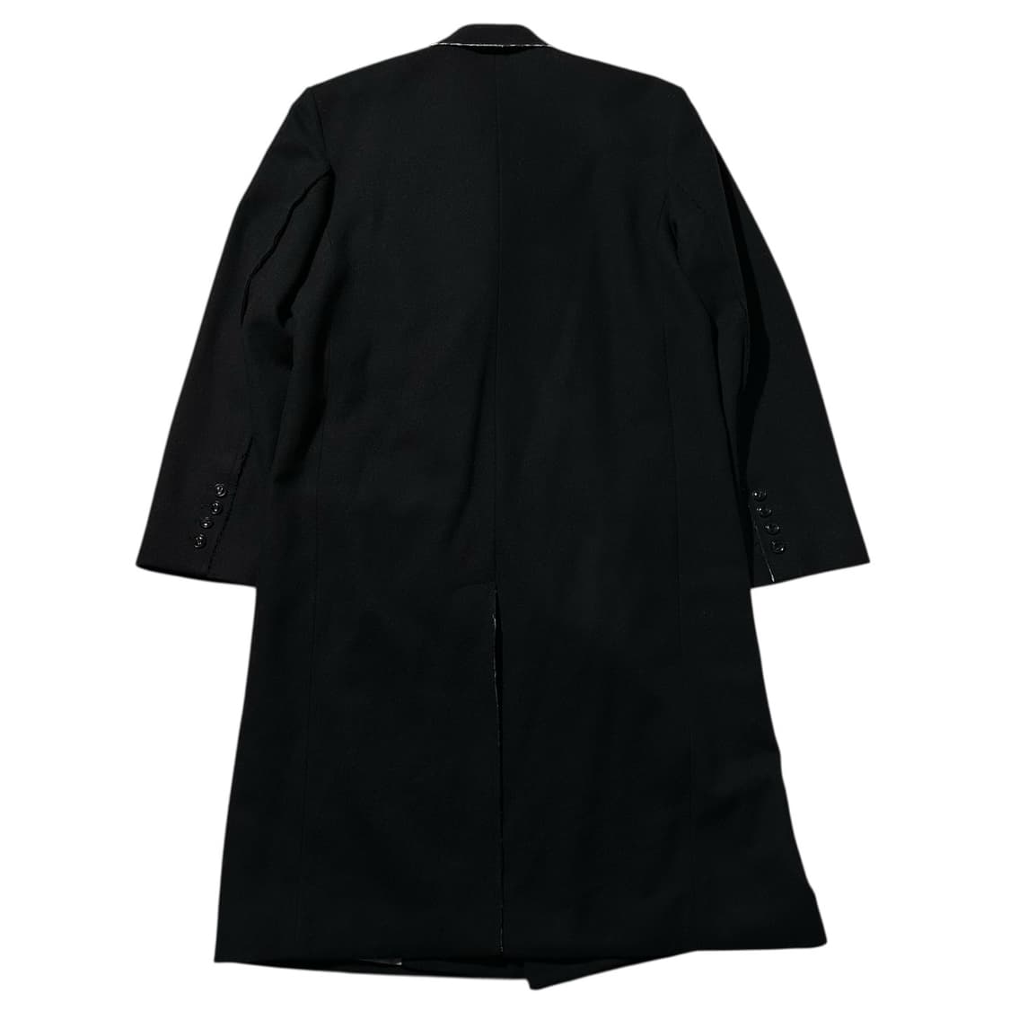 더 뮤지엄 비지터 블루밍 로우 엣지 울 코트 블랙 상품이미지5