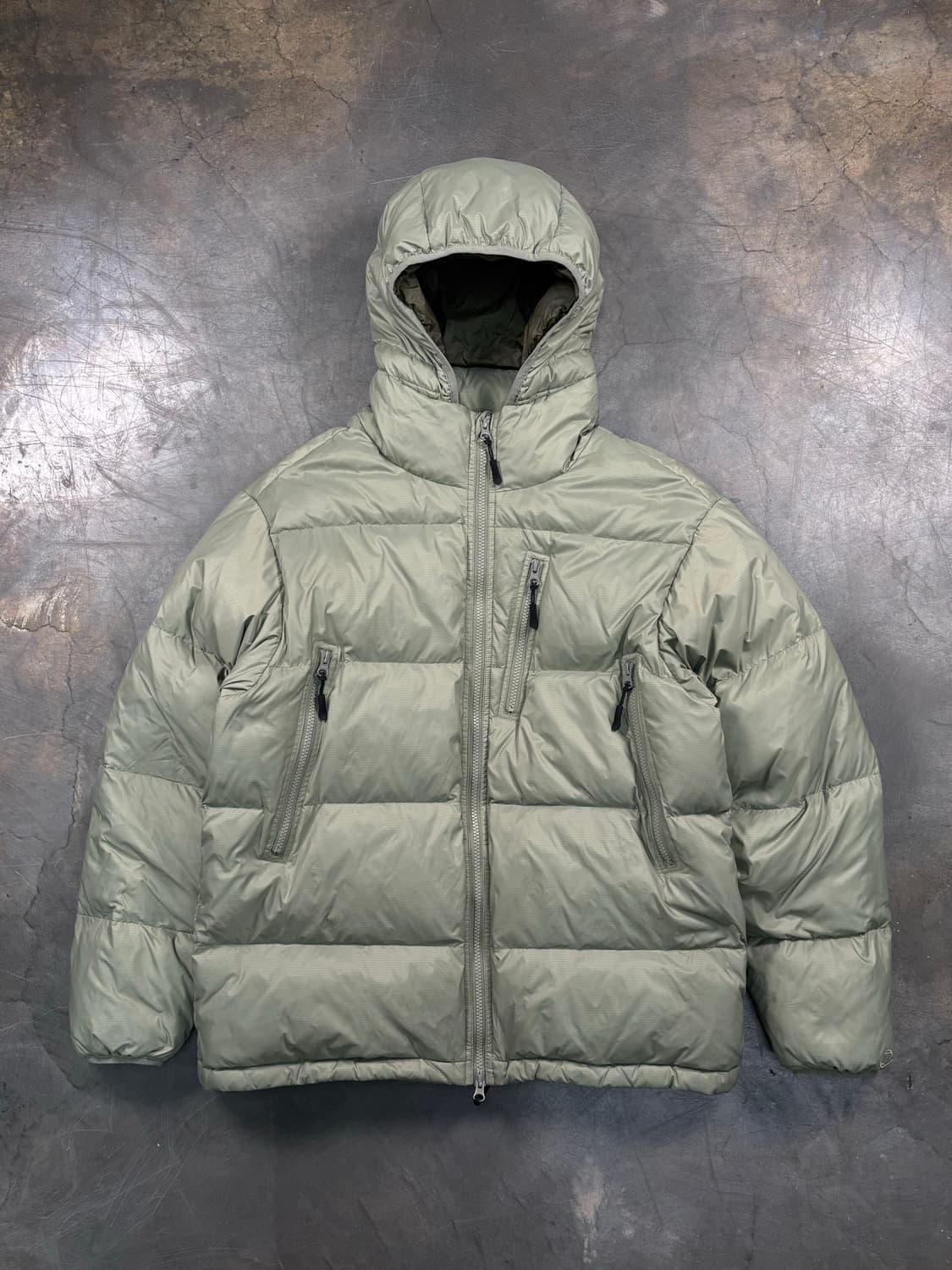 아웃스탠딩 마운틴 다운 패딩 상품이미지1